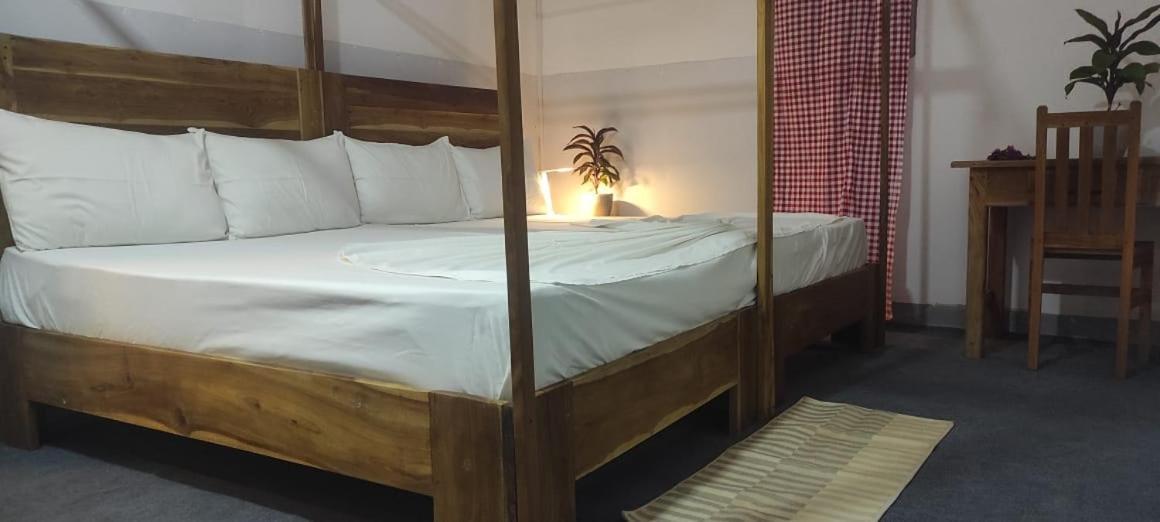 Swiss Kiss Beach Resort Uppuveli Room photo
