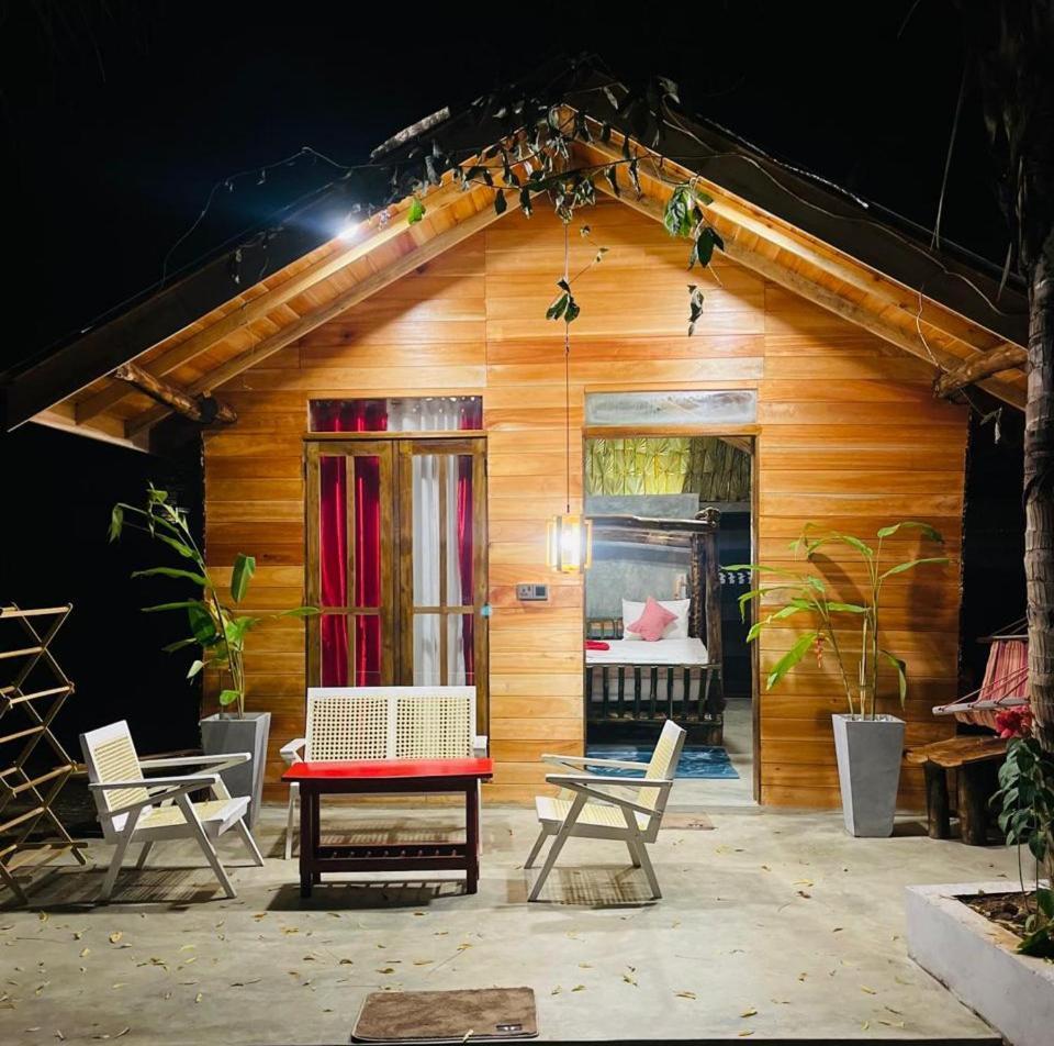Swiss Kiss Beach Resort Uppuveli Exterior photo